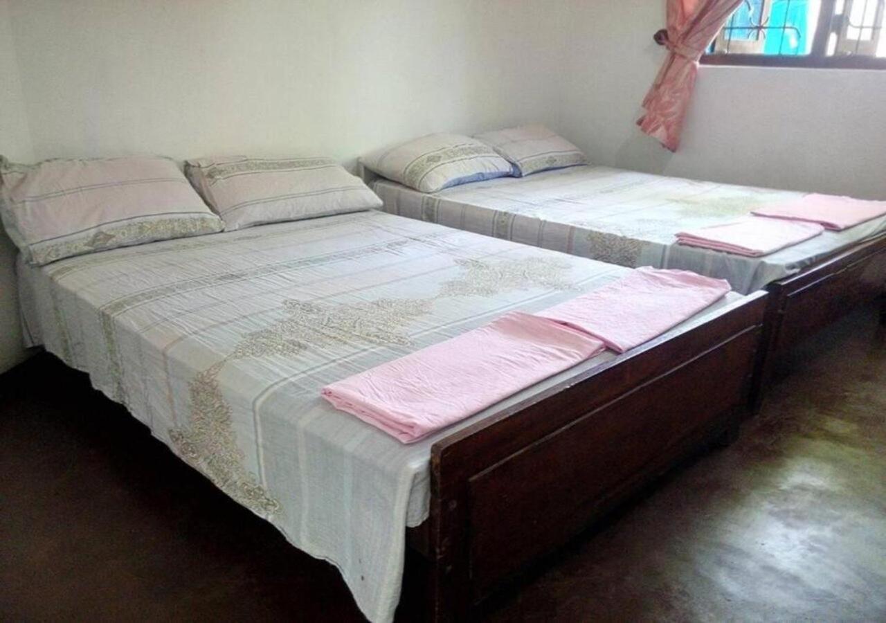 Apartamento Weerakoon Guest Hikkaduwa Exterior foto